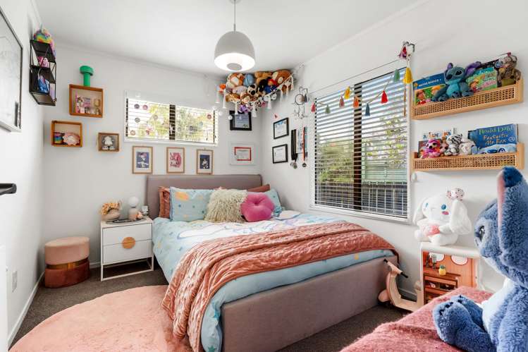 25 Sunningdale Street Wattle Downs_19