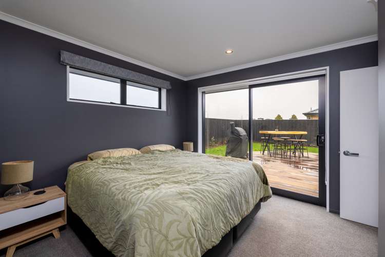 57 Willryan Avenue New Brighton_14