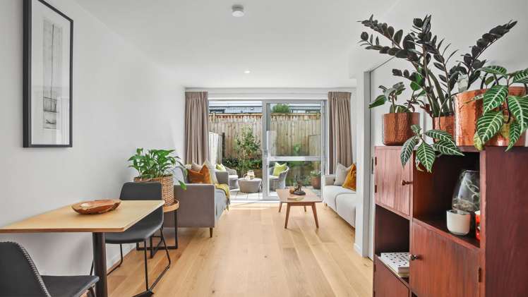 19 Helen Jenepher Lane Mount Wellington_1