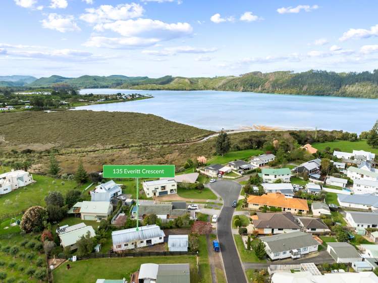 135 Everitt Crescent Whangamata_20
