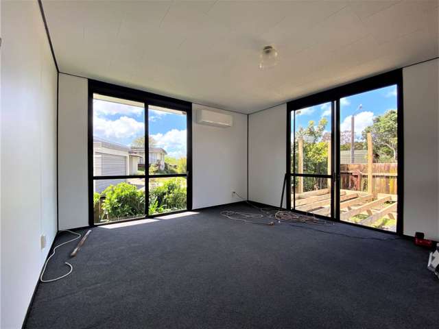 2/51 Seaview Road Castor Bay_1