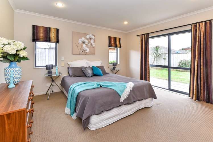 5 Belfry Place Wattle Downs_13