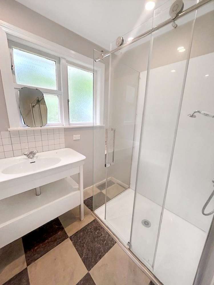 2732 Kimbolton Road 10643_5