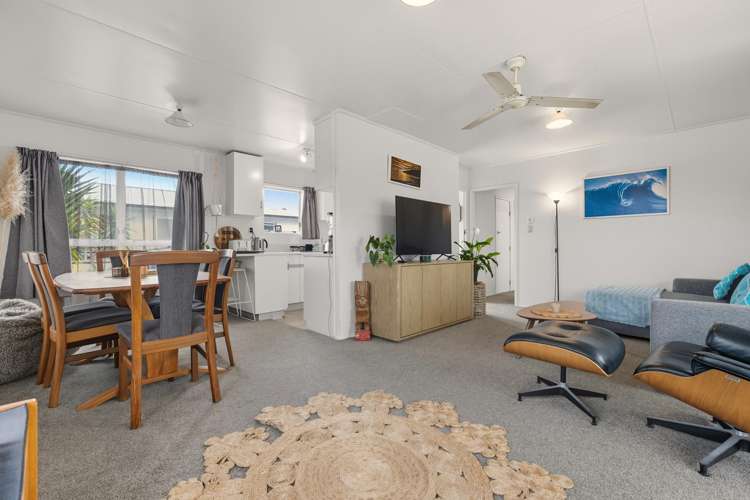 2/1216 Papamoa Beach Road Papamoa_5