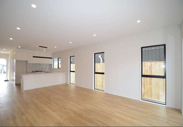 8A Christella Street Flat Bush_3