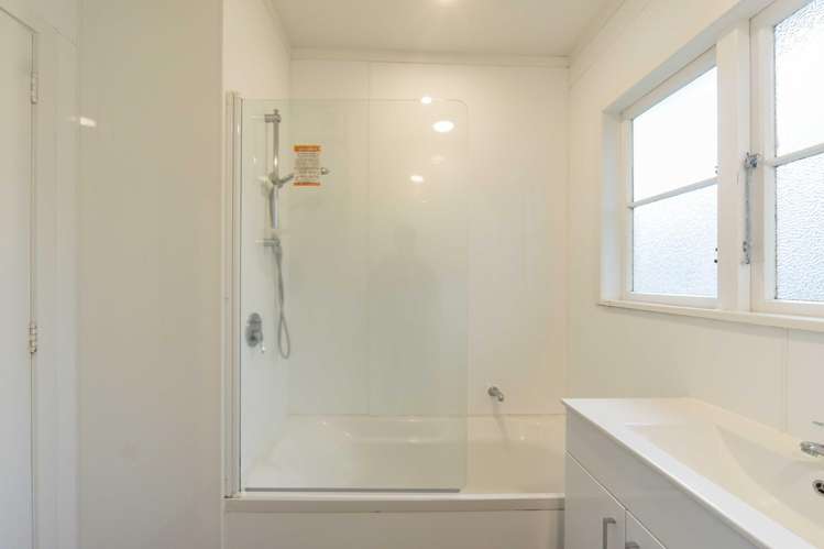 19 Fox Street Hamilton East_17