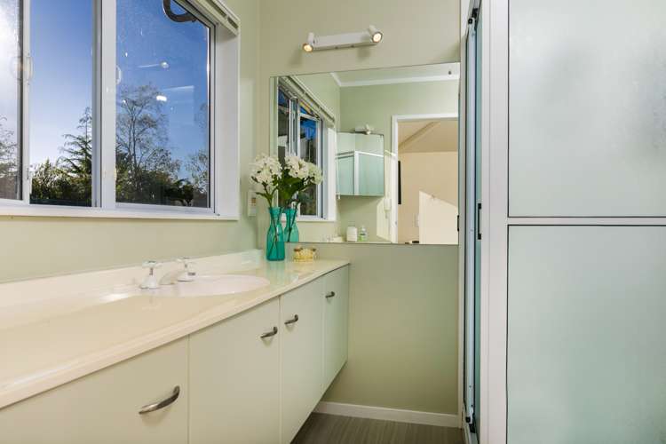 254 Henderson Valley Road Henderson_10