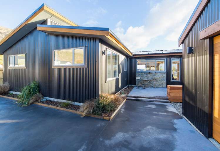 52 Myles Way Lower Shotover_21