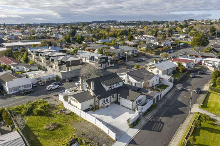 19 Baring Terrace Strandon_26