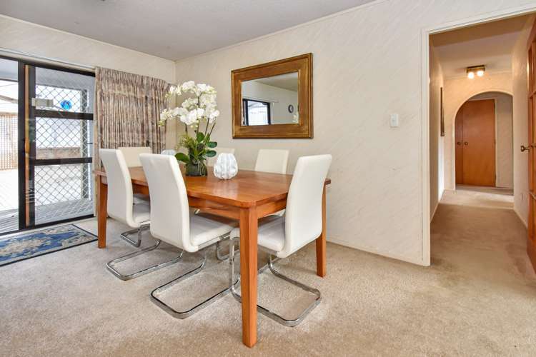 7 Deodar Place Totara Heights_19