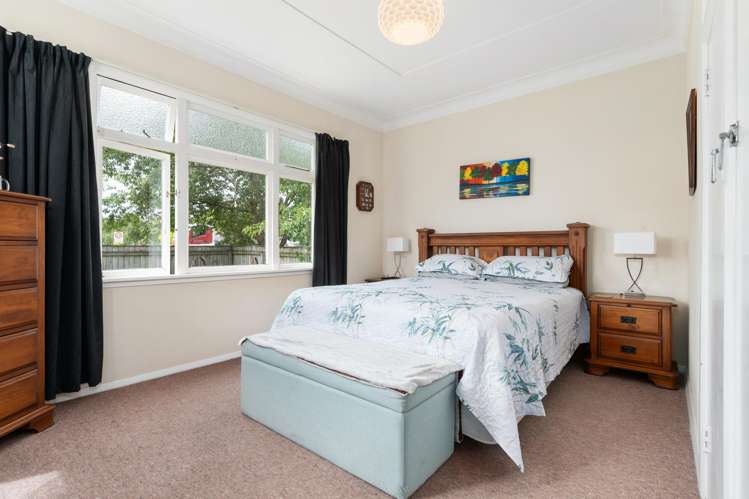 204 High Street South Carterton_6