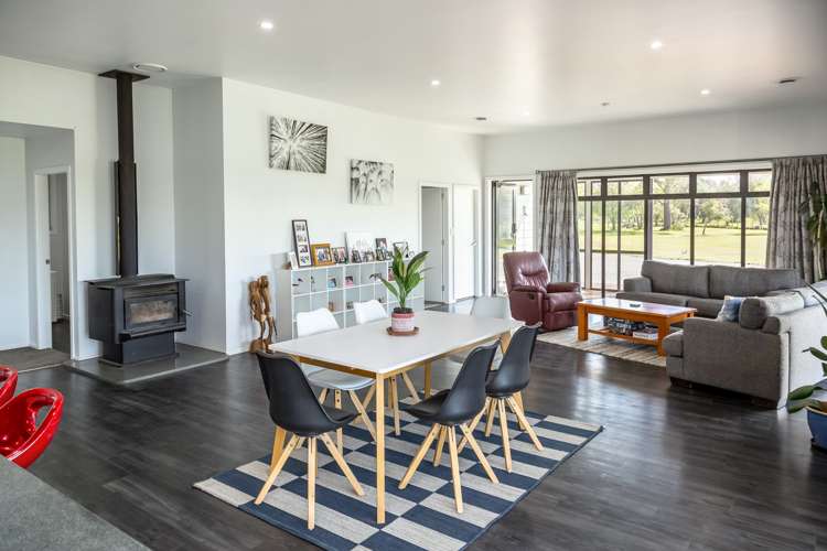 53 Oak Street Masterton_11