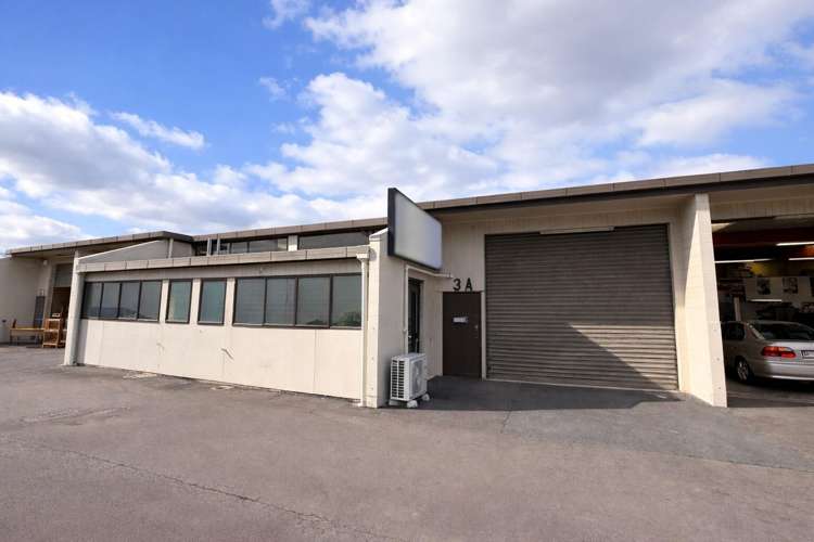 3A/62-64 Henderson Valley Road_0