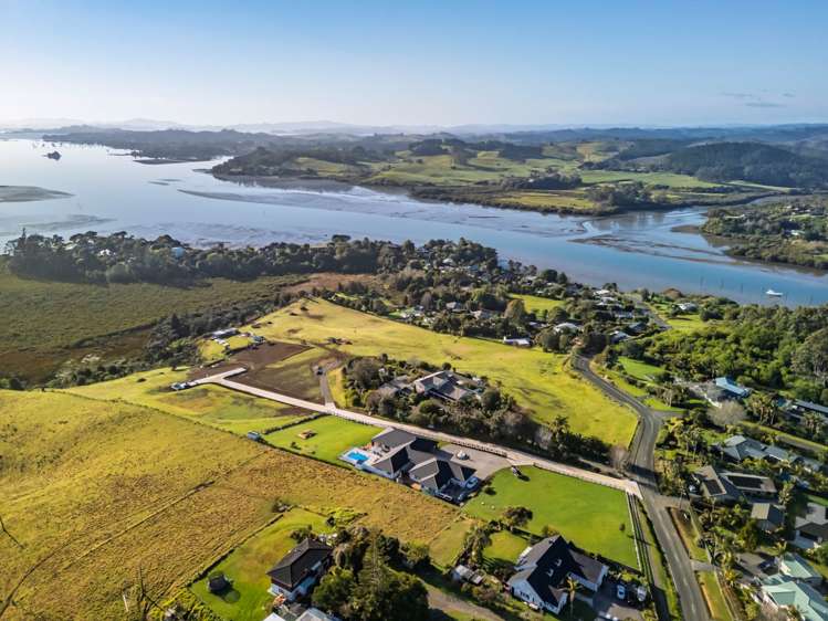 77 Skudders Beach Road Kerikeri_10
