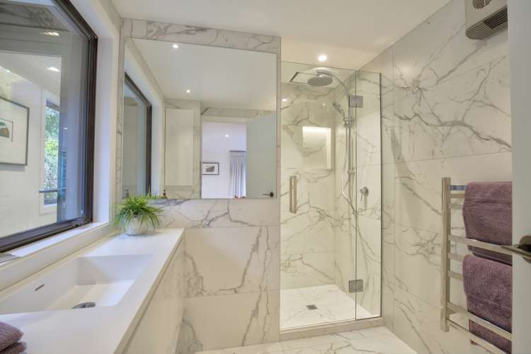 562 Peninsula Road Kelvin Heights_18