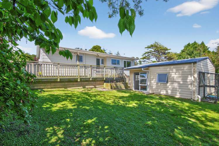 2 Takanini Grove Stokes Valley_17