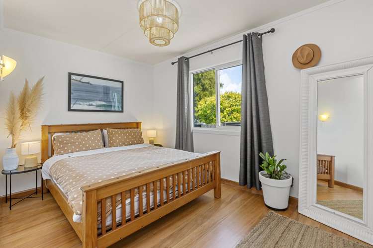 13 Sunshine Rise Raglan_5