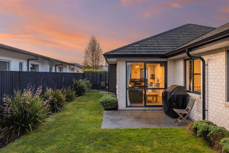 3 Hineaari Street Marshland_13