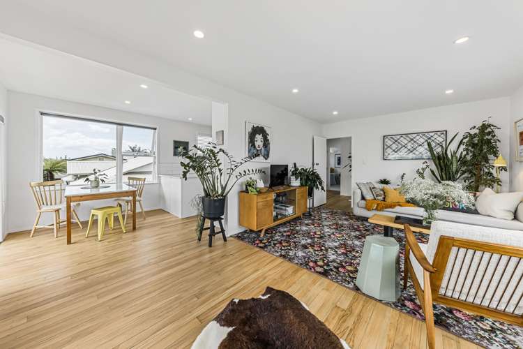 1/9 Buxton Street Point Chevalier_2