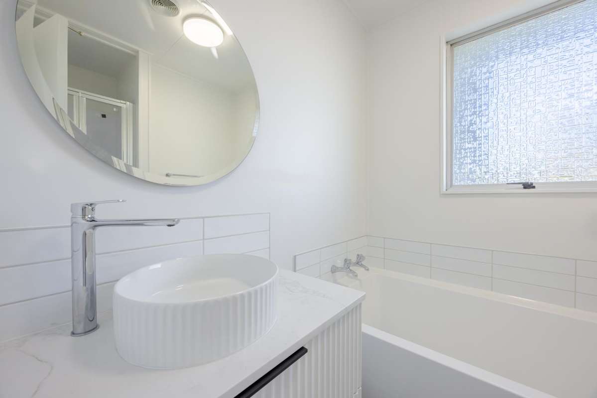 4 Cabot Place_5