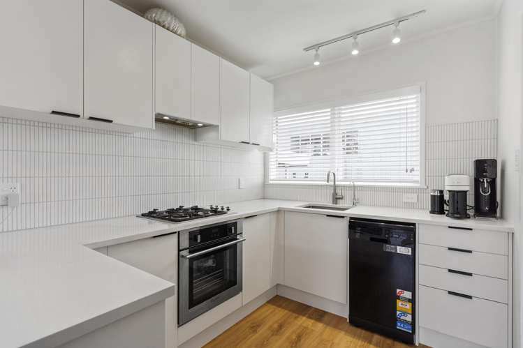 1/17 Woodall Place Totara Vale_6