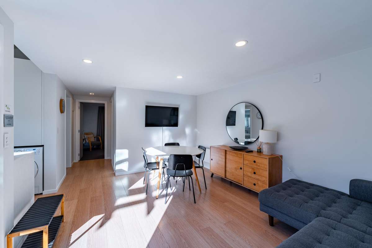 84 Helwick Street_1