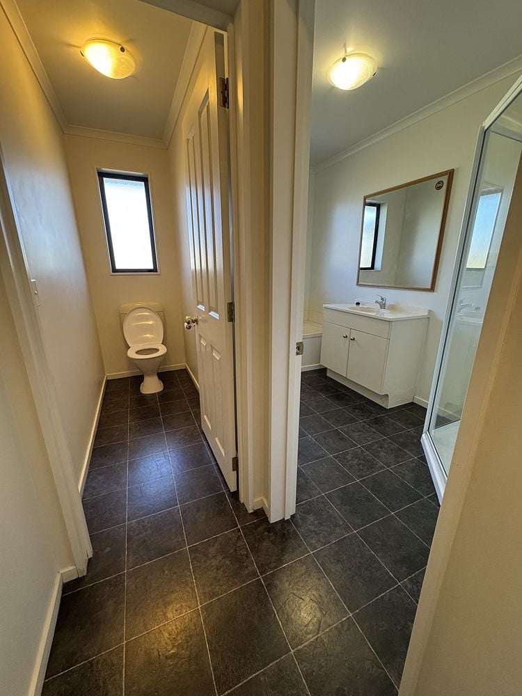 32 Diomede Glade Flagstaff_11