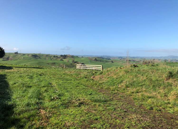 57 Earle Road Pukeatua_12