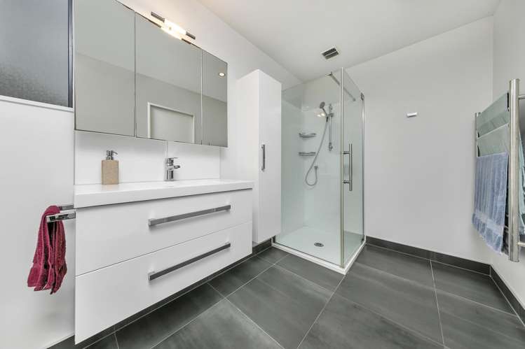 7a Shipton Place Blockhouse Bay_16