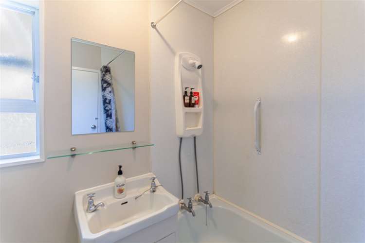 16 Guildford Street Tamatea_7