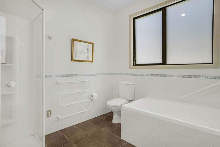 379 Fergusson Drive Heretaunga_13