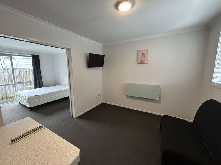 1/12 Crescent Court Melville_4