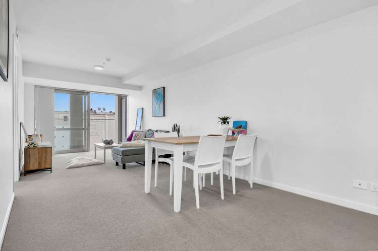 1104/168 Hobson Street Auckland Central_5