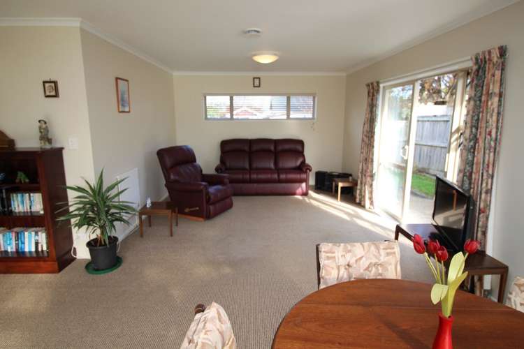 5 Russell Street Marton_12