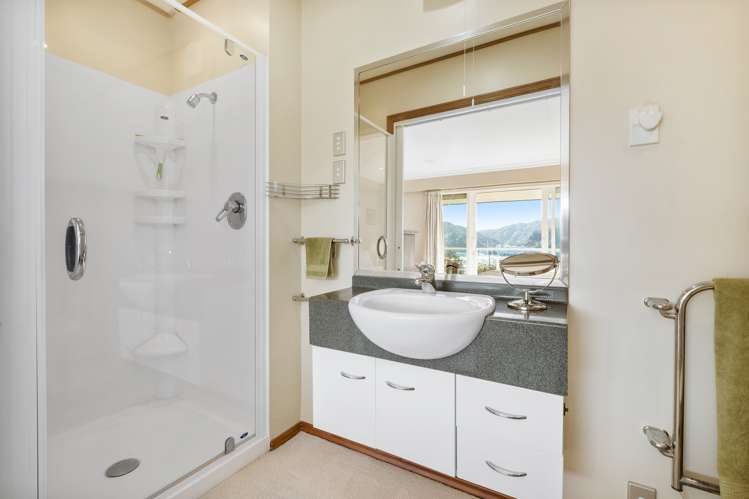 18 Seaview Crescent Picton_19