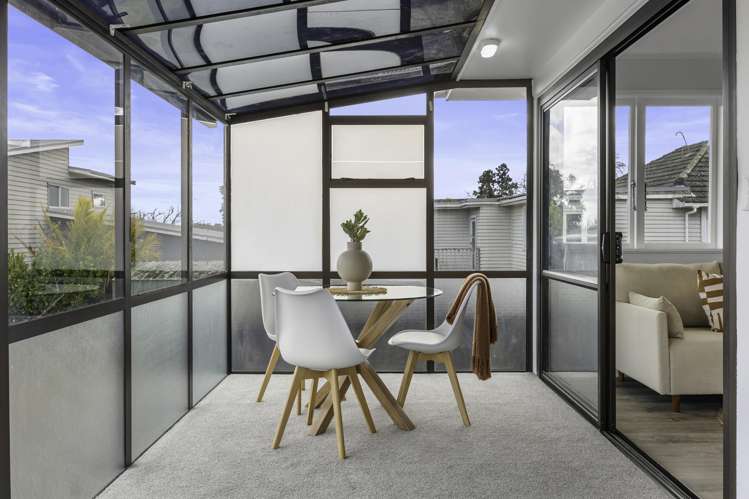 1/115 Woodglen Road Glen Eden_12