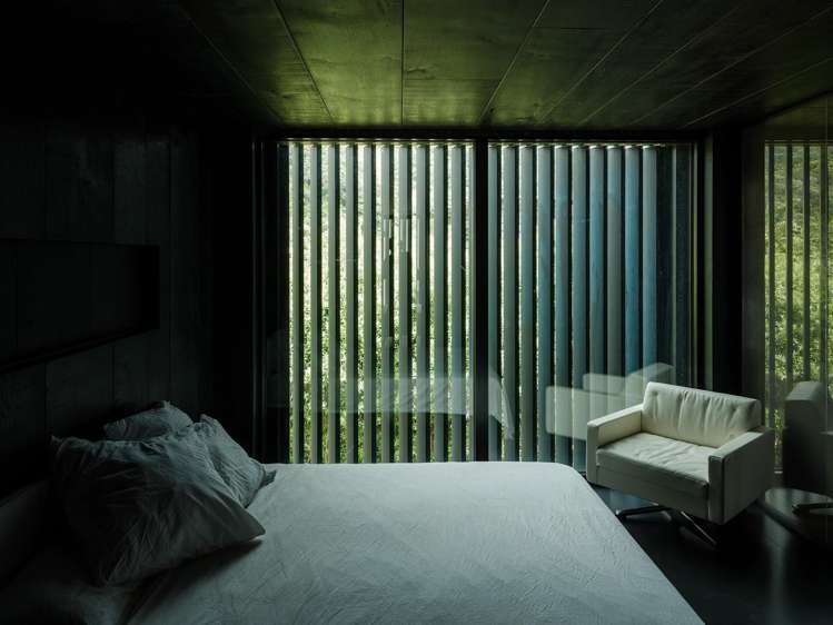  19 Marine Parade South Piha_13