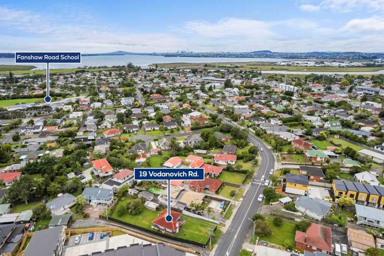19 Vodanovich Road Te Atatu South_14