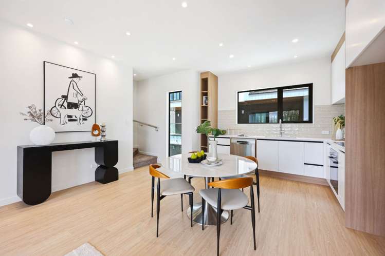10-17/4 Springbank Lane Te Atatu Peninsula_17