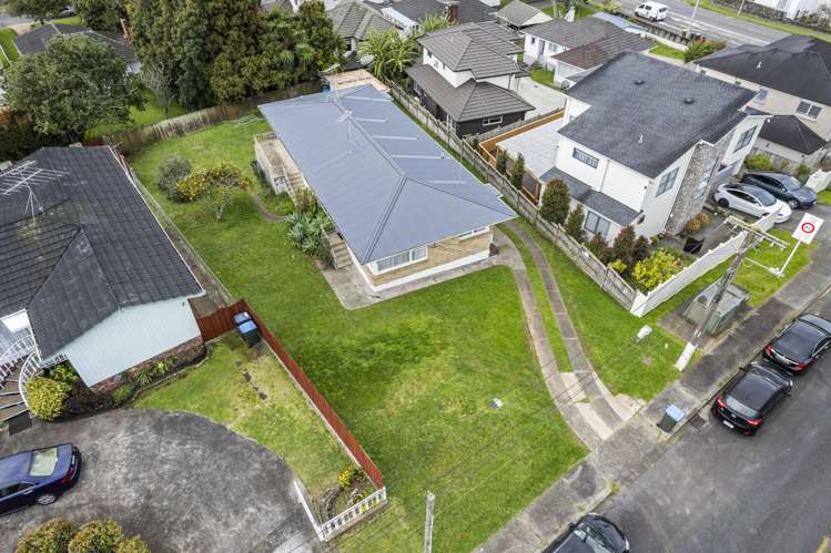 1/3 Currie Avenue Hillsborough_15