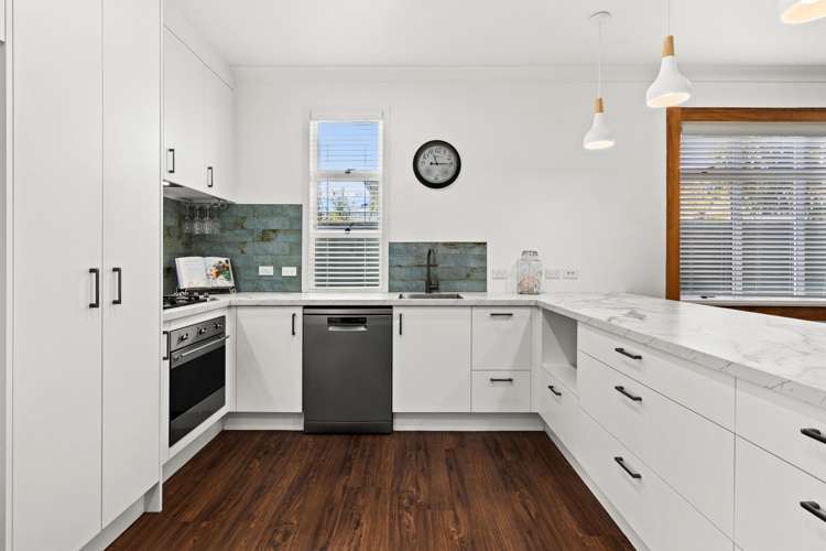 414 Massey Street Akina_5