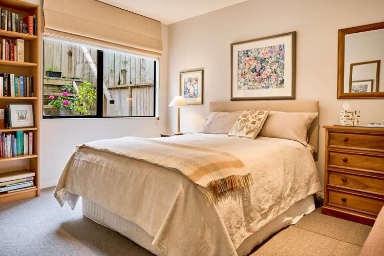 12/22 Oriental Terrace Oriental Bay_9