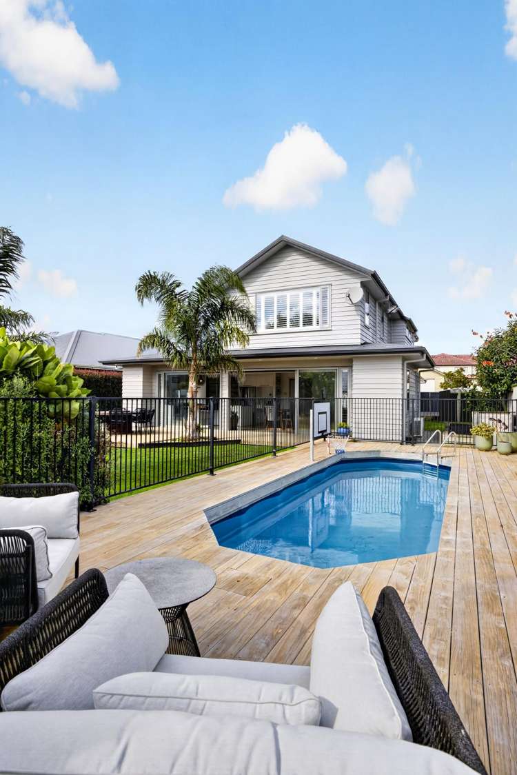 6 Giarni Place Karaka_57