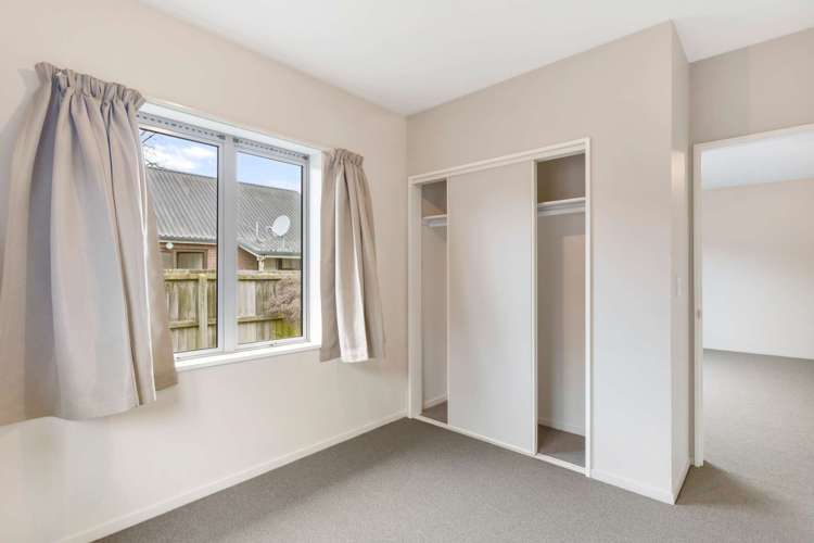 8/10 Collins Street Addington_9