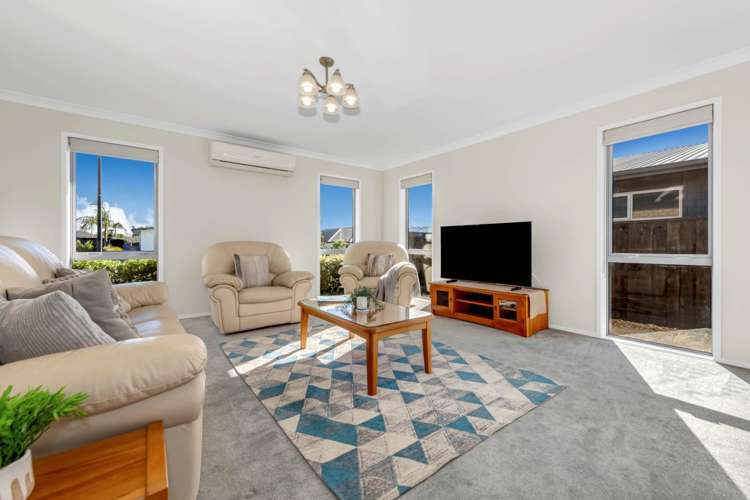 29 Defender Crescent Beachlands_8