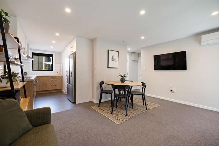 11/70 Robins Road Queenstown_4