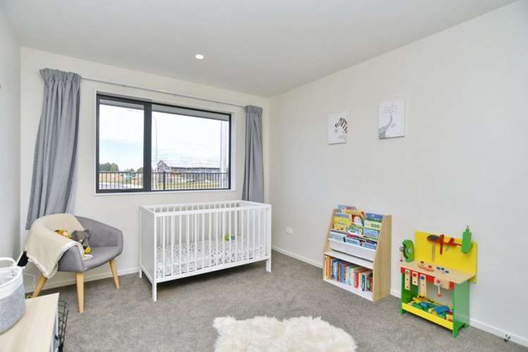 21 Quinn Crescent Woodend_13