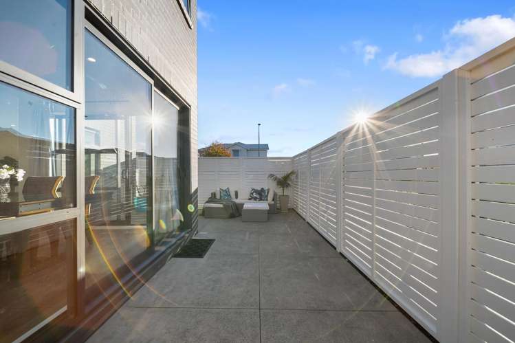 9 Vincent McGrath Crescent Swanson_3