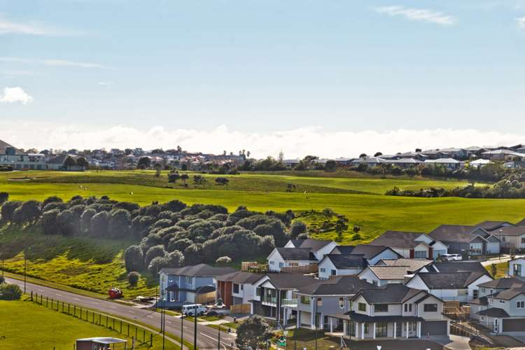 8 Kiwa Crescent Gulf Harbour_21