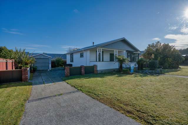 71 Hoffman Street Hokitika_2